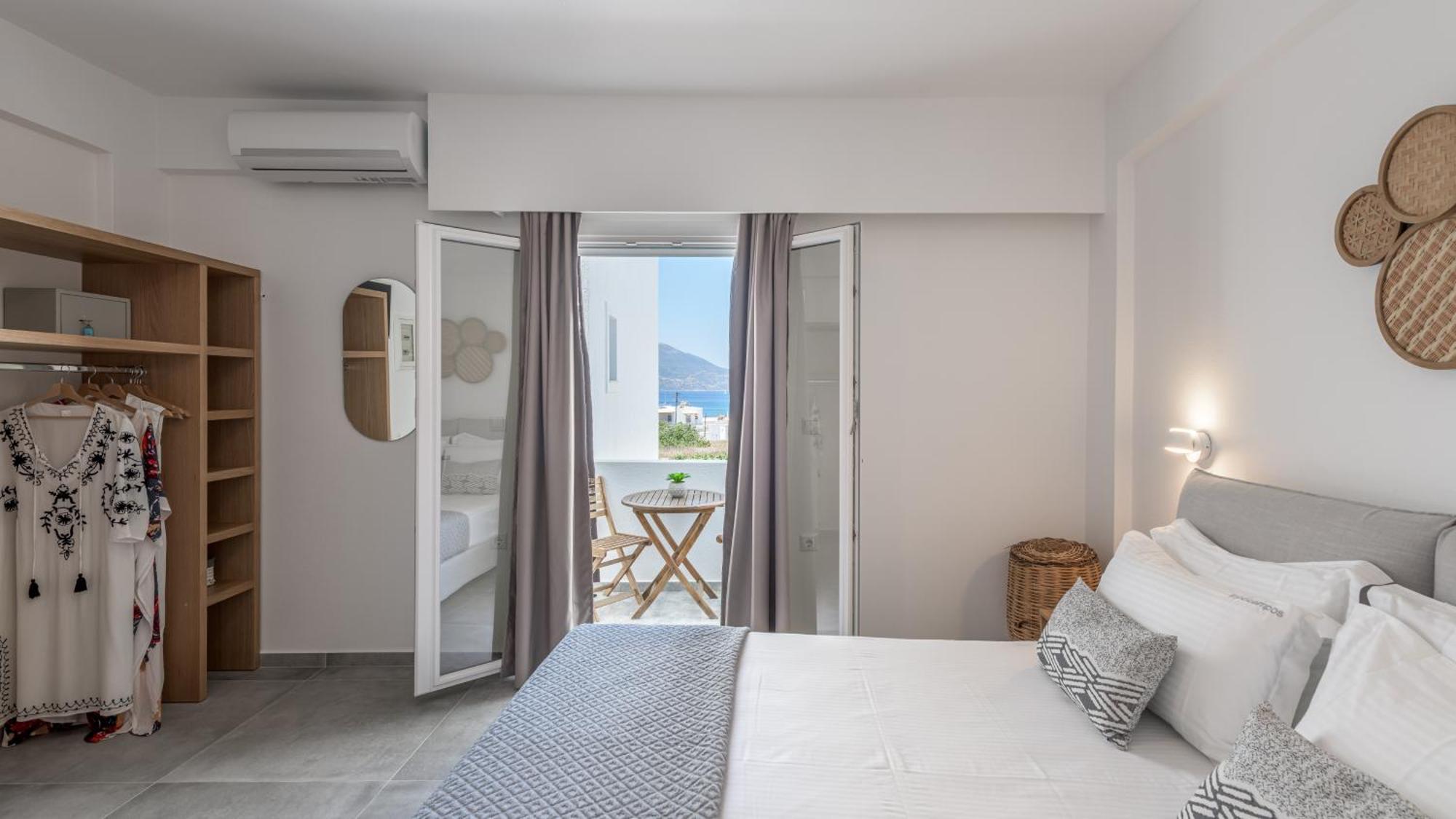 Aparthotel Ippocampos Adamantas (Milos)